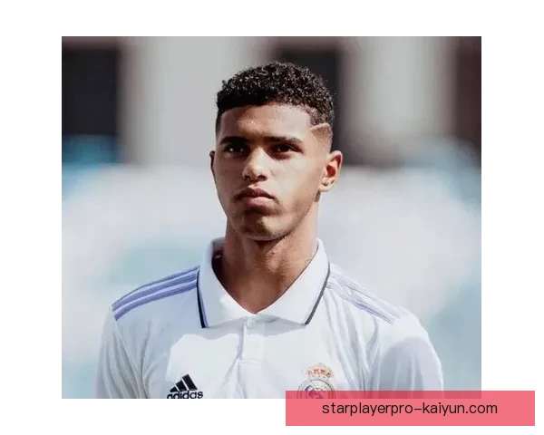 托比亚斯在皇马B队的表现稳健，值得关注的未来之星